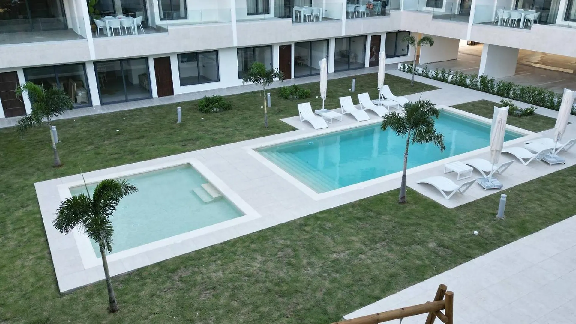 Tropical Garden With Picuzzi In Playa Bavaro Apartment Punta Cana